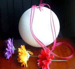 styrofoam-ball-and-flowers